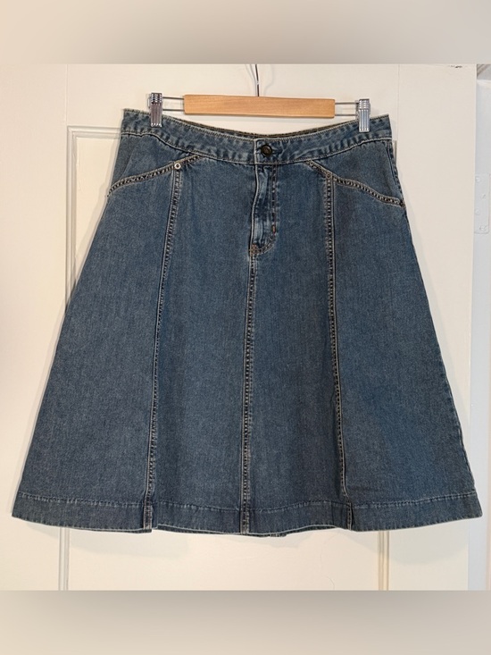 GAP Dresses & Skirts - GAP Vintage Denim A-Line Skirt in Medium Blue